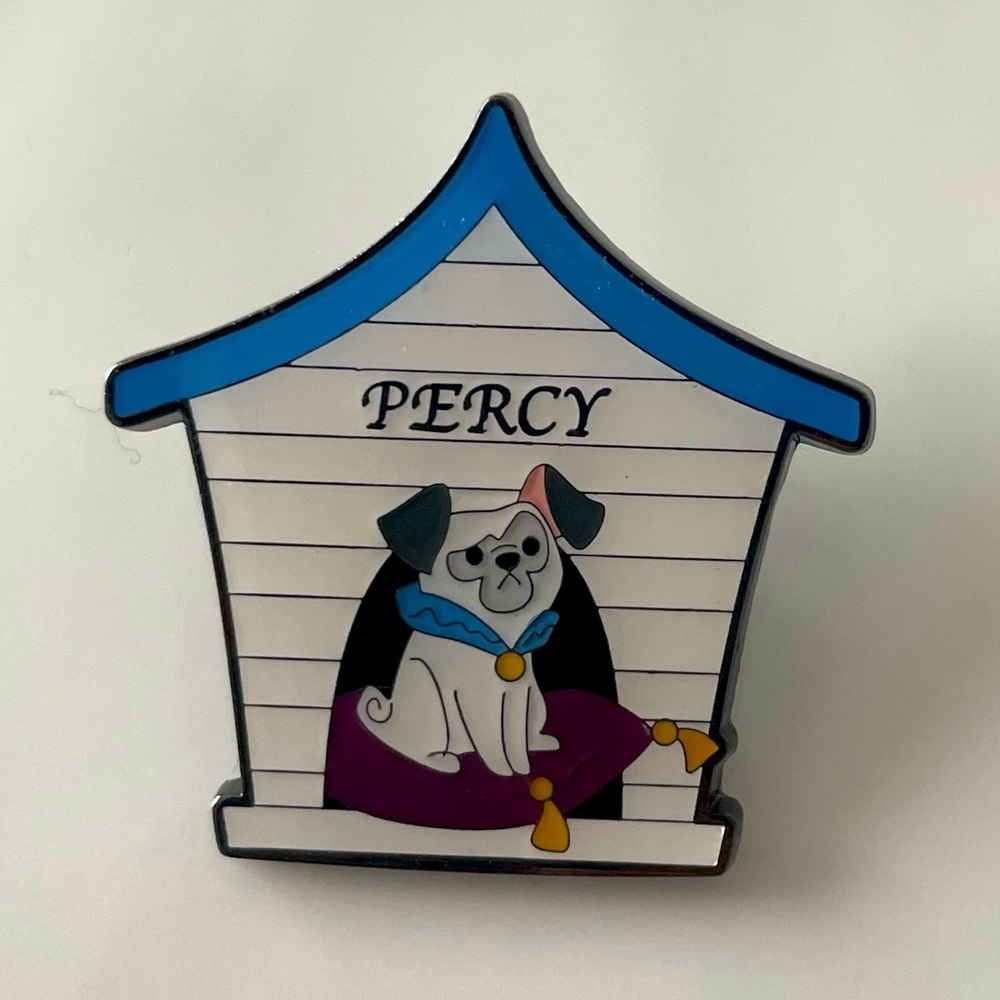 Disney Dog Percy from Pocahontas - enamel pin - doghouse - So cute 🥰